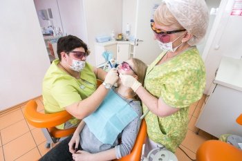 Лечение лазером в стоматологии